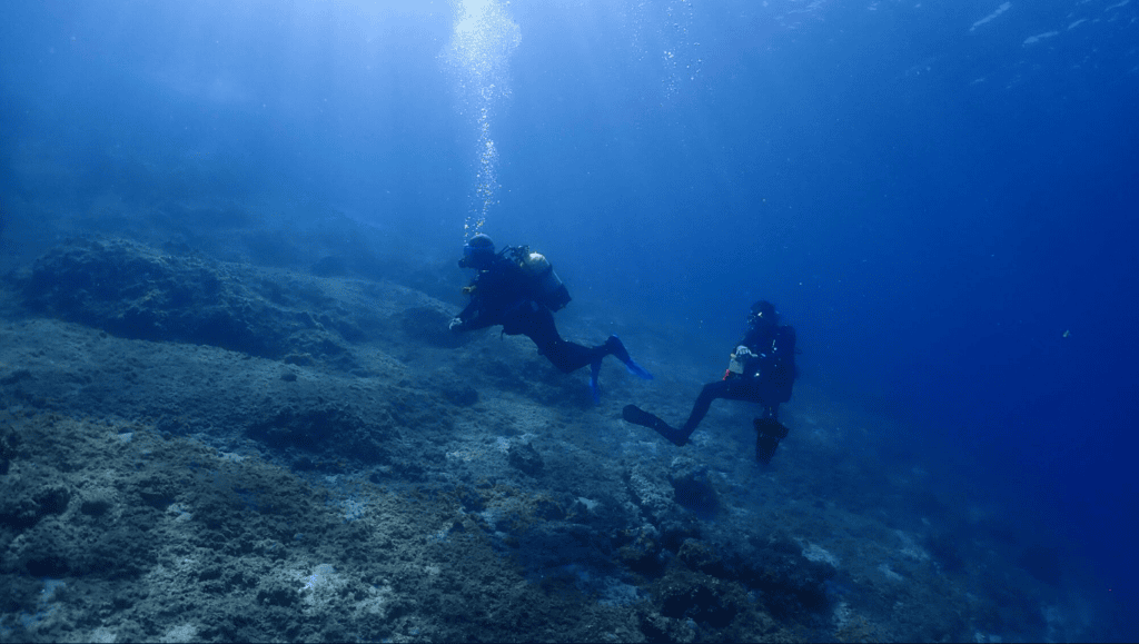 SSI Specialty Courses in Croatia: Certified divers exploring the underwater world during advanced diving with diving RABAC.